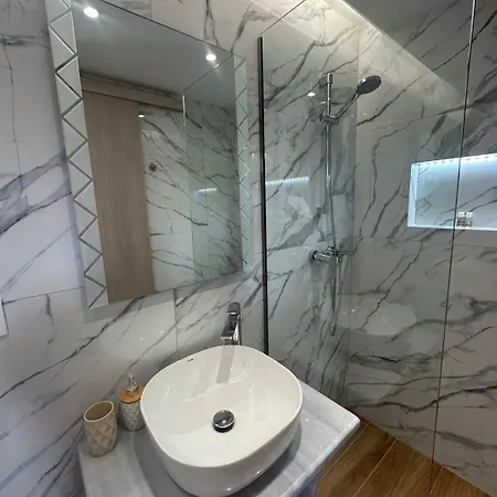 Stefanos Apartment